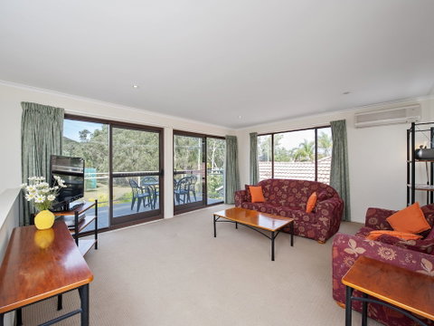 The Breakers 16 Government Road - Accommodation Mermaid Beach 3