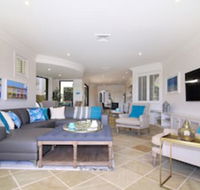 Riverside Escape - Accommodation Mermaid Beach