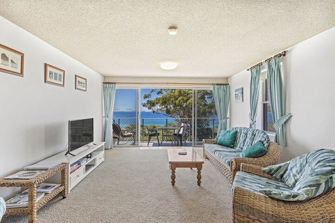 Luskin Lodge, Unit 10/29 Weatherly Close - Accommodation Mermaid Beach 4