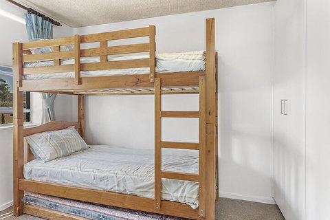 Luskin Lodge, Unit 10/29 Weatherly Close - Accommodation Mermaid Beach 2