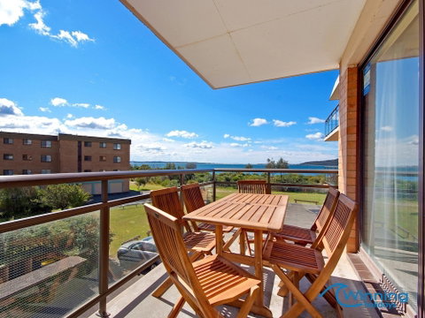 Promenade Unit 10 / 8 Intrepid Close - Accommodation Mermaid Beach 5
