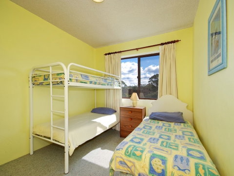 Promenade Unit 10 / 8 Intrepid Close - Accommodation Mermaid Beach 6
