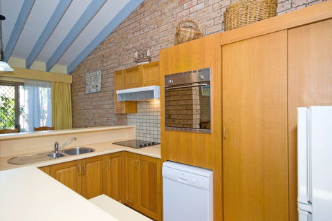 Bay Parklands 4 / 2 Gowrie Avenue - Accommodation Mermaid Beach 2