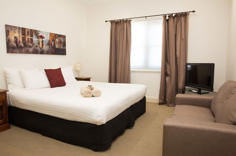 Apartments On Morrow - Accommodation Mermaid Beach 4