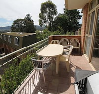Twin Seasons 4 - Lake and Mountain Views - Accommodation Mermaid Beach