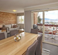 Beloka 9 - Overlooking Lake Jindabyne - Accommodation Mermaid Beach