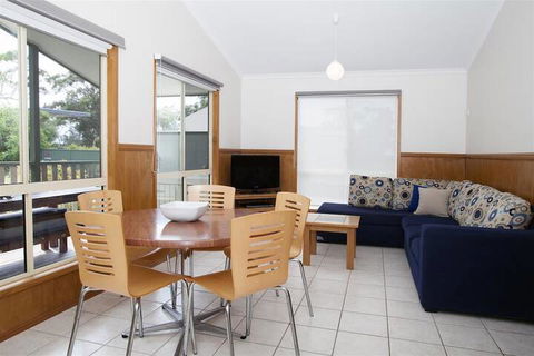 Holiday Haven Swan Lake - Accommodation Mermaid Beach 2