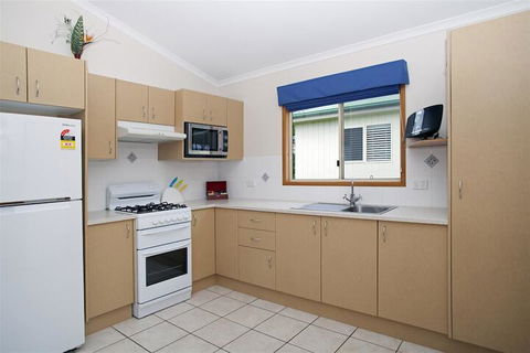 Holiday Haven Swan Lake - Accommodation Mermaid Beach 6