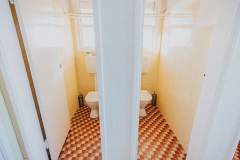 The Duke Of Wellington Hotel - Accommodation Mermaid Beach 4