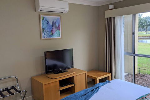Jewel In The Crowne - Accommodation Mermaid Beach 2