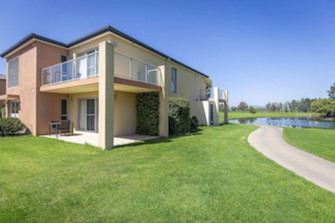 Villa On The Green - Accommodation Mermaid Beach 0