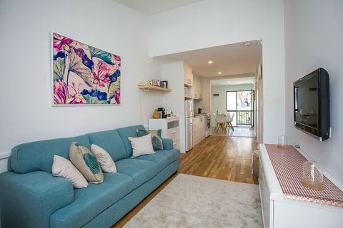 Scarborough Seaside Apartment 217 - Accommodation Mermaid Beach 2