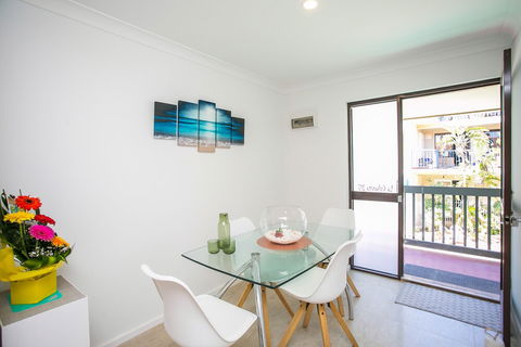 Scarborough Seaside Apartment 217 - Accommodation Mermaid Beach 6