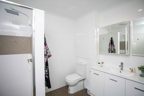 Scarborough Seaside Apartment 217 - Accommodation Mermaid Beach 4