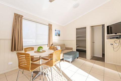 Holiday Haven White Sands - Accommodation Mermaid Beach 7
