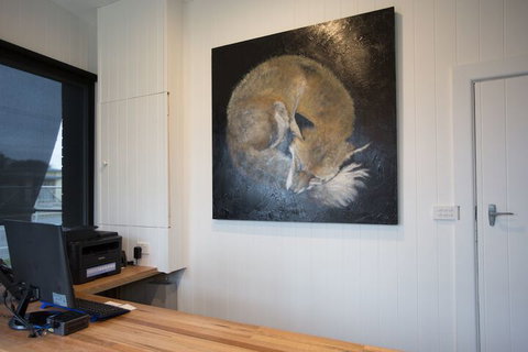 Fox On The Run - Motel Kilmore - Accommodation Mermaid Beach 1