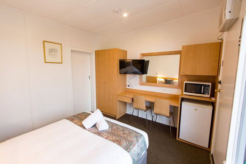 Fox On The Run - Motel Kilmore - Accommodation Mermaid Beach 5