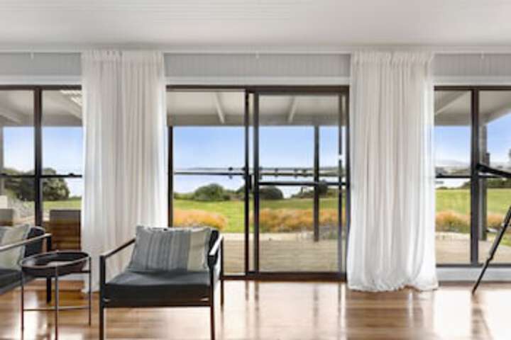 Clarence Point TAS Accommodation Mermaid Beach
