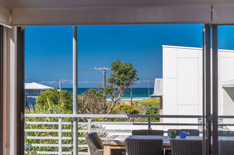A PERFECT STAY - Sandy Feet - Accommodation Mermaid Beach 0