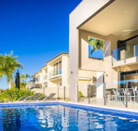 Indulgence on Bay Four - Accommodation Mermaid Beach