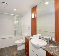 Deluxe Chevron Renaissance - Accommodation Mermaid Beach