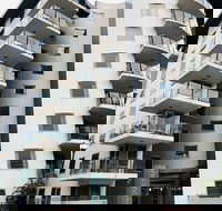 Staying Places - The Avenue - Accommodation Mermaid Beach