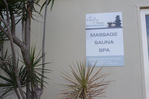 Aqualuna Apartments - Accommodation Mermaid Beach 4