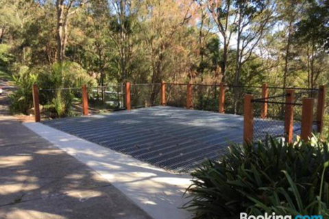 Avalon Tree House - Accommodation Mermaid Beach 4