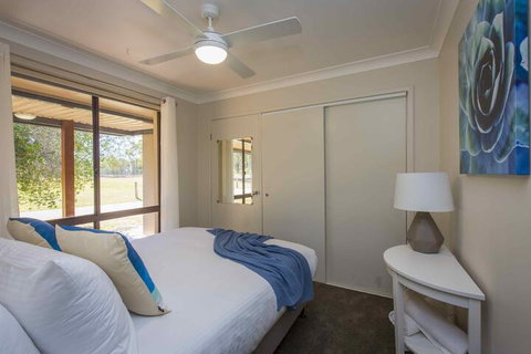 Amani - Accommodation Mermaid Beach 6
