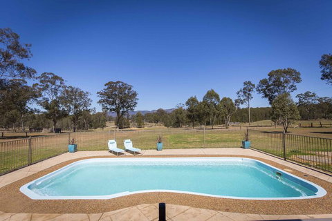 Amani - Accommodation Mermaid Beach 1