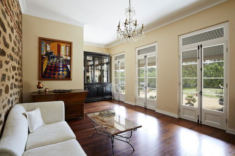 Le Mas Barossa - Accommodation Mermaid Beach 1