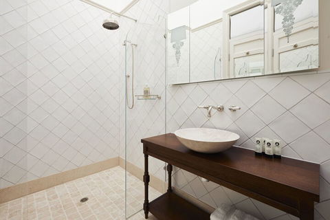 Le Mas Barossa - Accommodation Mermaid Beach 3