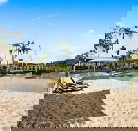 Resort Style 2 Bdrm in Homebush with Bay View - Accommodation Mermaid Beach