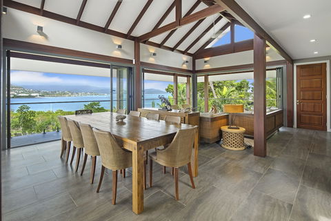 Mandalay Luxury Retreat - Accommodation Mermaid Beach 0