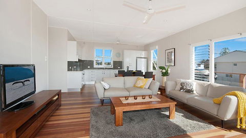 Jocks Place - Accommodation Mermaid Beach 5