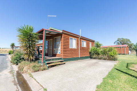 Holbrook Motor Village - Accommodation Mermaid Beach 2