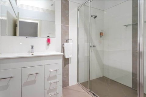 The Manhattan - Accommodation Mermaid Beach 5