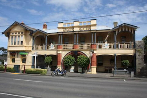 Mickey Bourke's Koroit Hotel - Accommodation Mermaid Beach 0