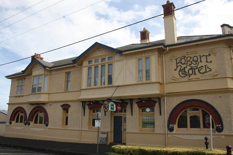 Mickey Bourke's Koroit Hotel - Accommodation Mermaid Beach 3