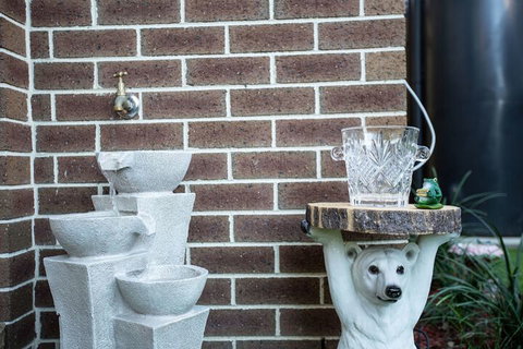 AUJOY 4 Bed Townhouse Burwood 2 - Accommodation Mermaid Beach 2