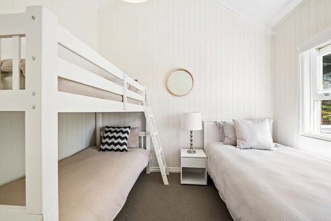 Hollow Tree Farm - Peace And Quiet On 30 Acres Right In Toowoomba - Accommodation Mermaid Beach 7