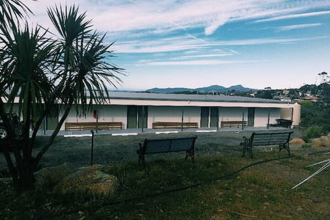 The Surfside Beaumaris - Accommodation Mermaid Beach 1