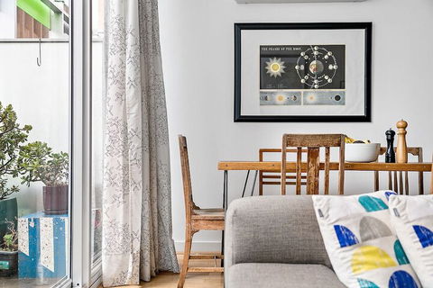 Zelda 1 Bedroom Central CBD Apartment - Accommodation Mermaid Beach 7