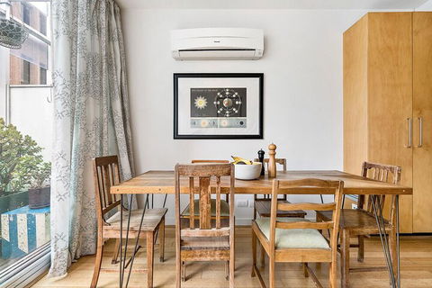 Zelda 1 Bedroom Central CBD Apartment - Accommodation Mermaid Beach 2