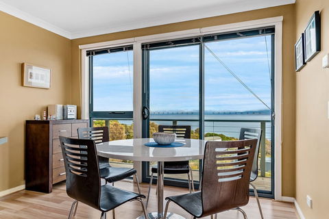 Freycinet Dream - Accommodation Mermaid Beach 4
