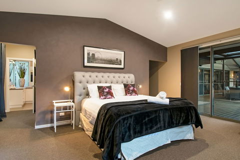 A PERFECT STAY - Lennox Unique Coastal Retreat - Accommodation Mermaid Beach 1