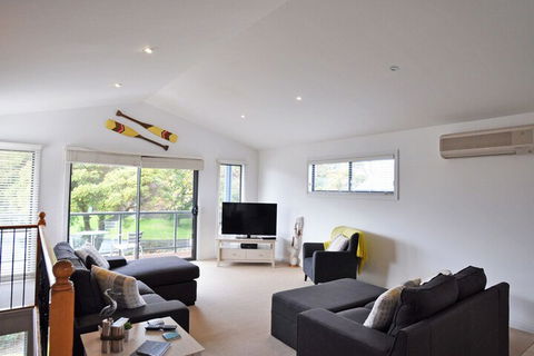 Bliss Close TO Town - Accommodation Mermaid Beach 6