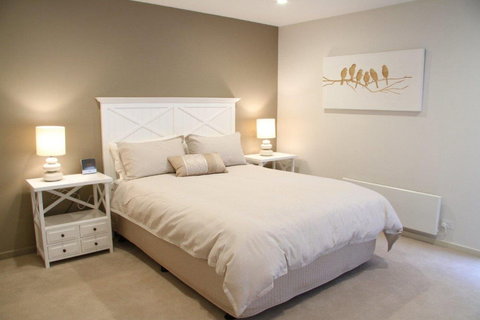 LA MER Centrally Located Free Wifi - Accommodation Mermaid Beach 0