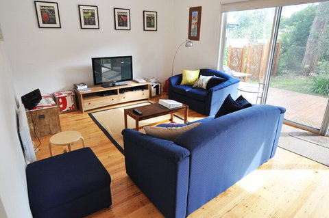 Waves On Florida Surf Side - Accommodation Mermaid Beach 0