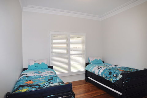 Paperbark Homestead PET Friendly - Accommodation Mermaid Beach 3